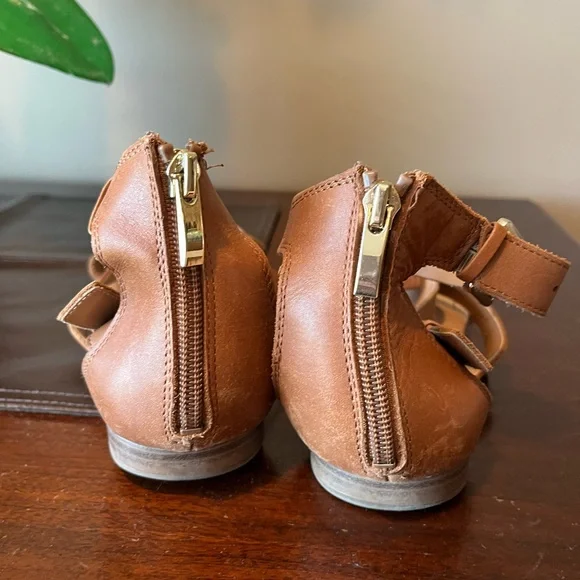 Franco Sarto Brown Sandals Minimalist Design - Picture 3 of 4